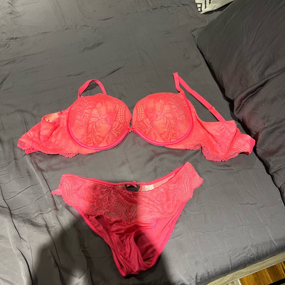 Never Been Worn - Bra & Pantie Set